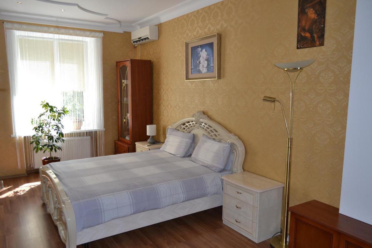 Executive Suite In The Centre Ternópil Exterior foto