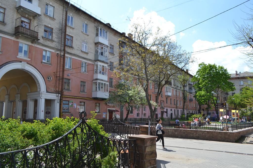 Executive Suite In The Centre Ternópil Exterior foto