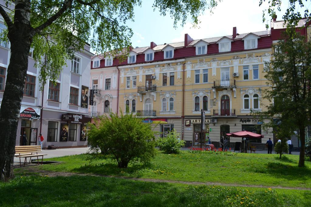 Executive Suite In The Centre Ternópil Exterior foto